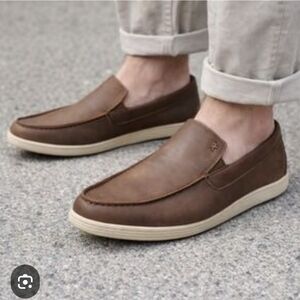 Izod Men's Brown Leather Slip-On Loafers